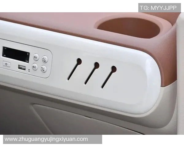 足球明星时尚比拼谁的穿搭最具魅力与个性引领潮流